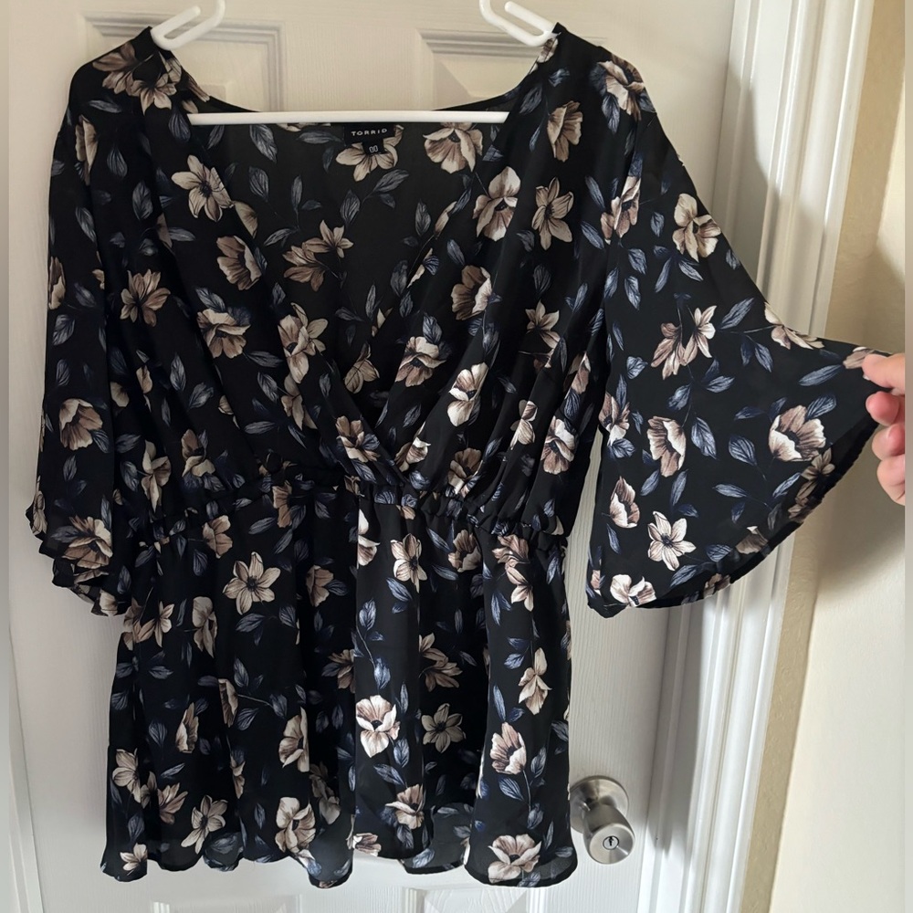 Floral cinched waist top from Torrid
